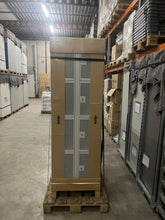 Tweekoloms gaas locker met 8 deuren